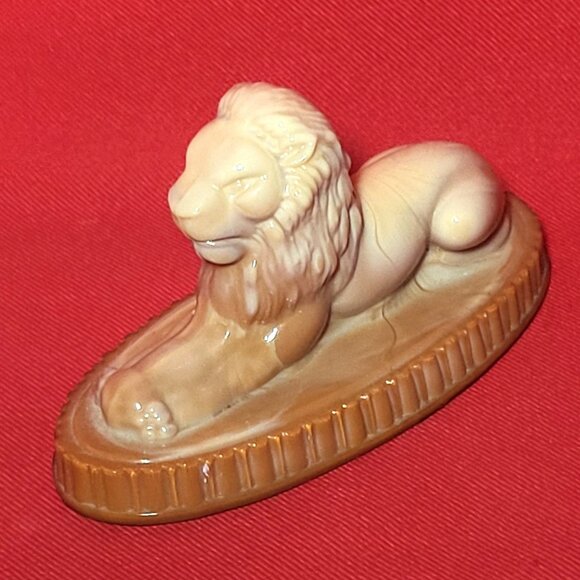 Vogelsong Slag Glass Oscar The Lion Figurine Paperweight - Picture 1 of 11